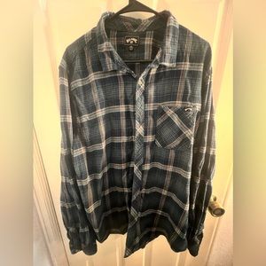 Men's Billabong Long Sleeve button down/Flannel. Xtra Large. Very good condition